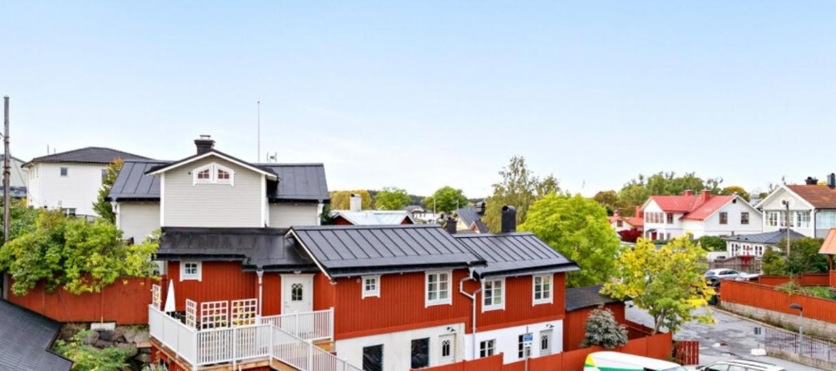 Small Red House In Central Vaxholm Eksteriør bilde